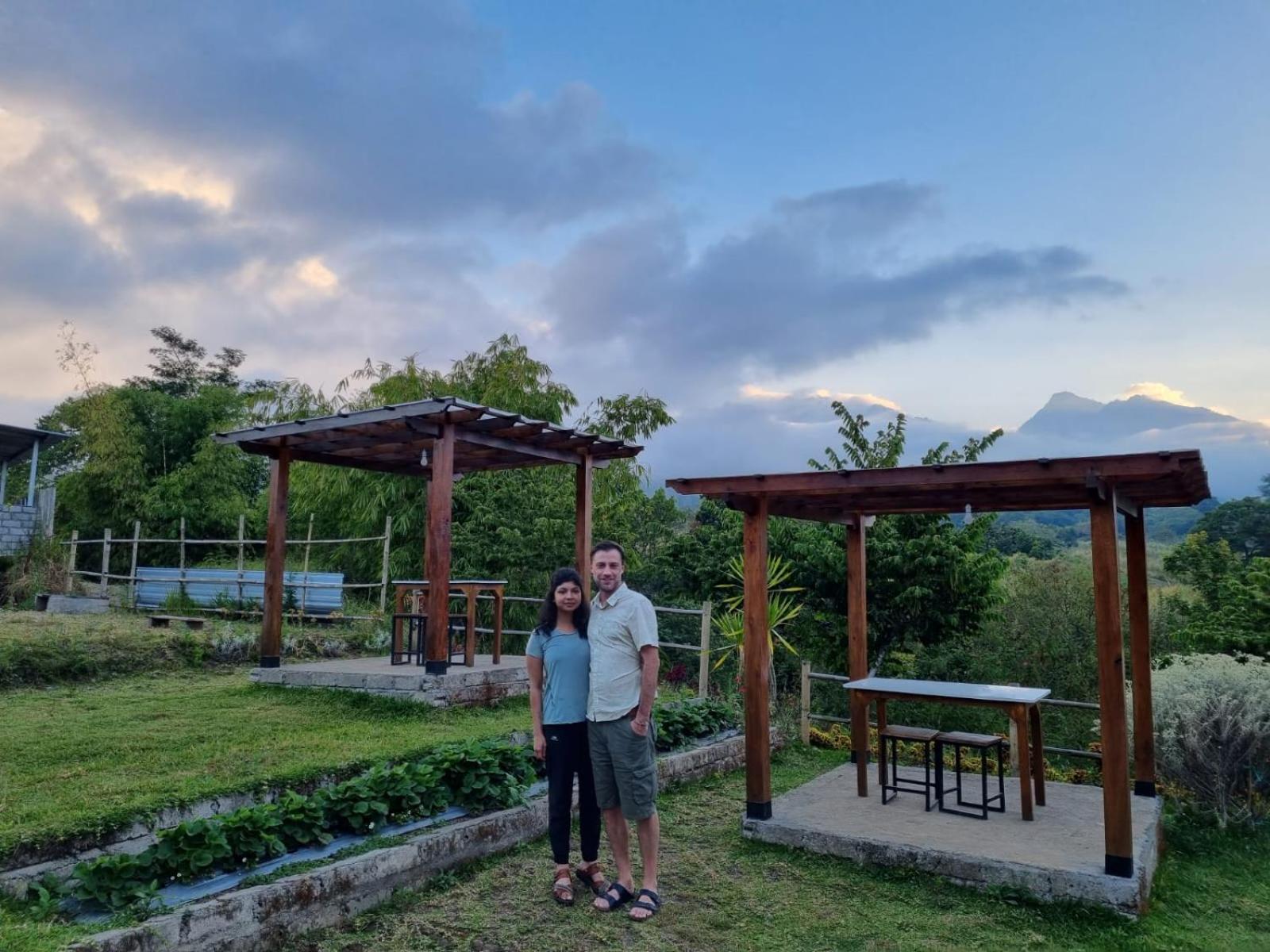 Family Rinjani Bungalow Sajang Exterior foto
